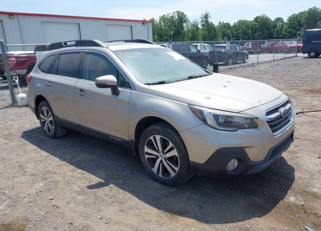 2018 SUBARU Outback