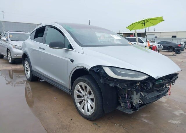 2017 TESLA Model X