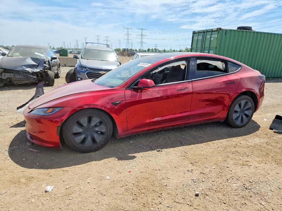 2025 TESLA Model 3