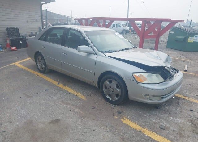 2003 TOYOTA Avalon