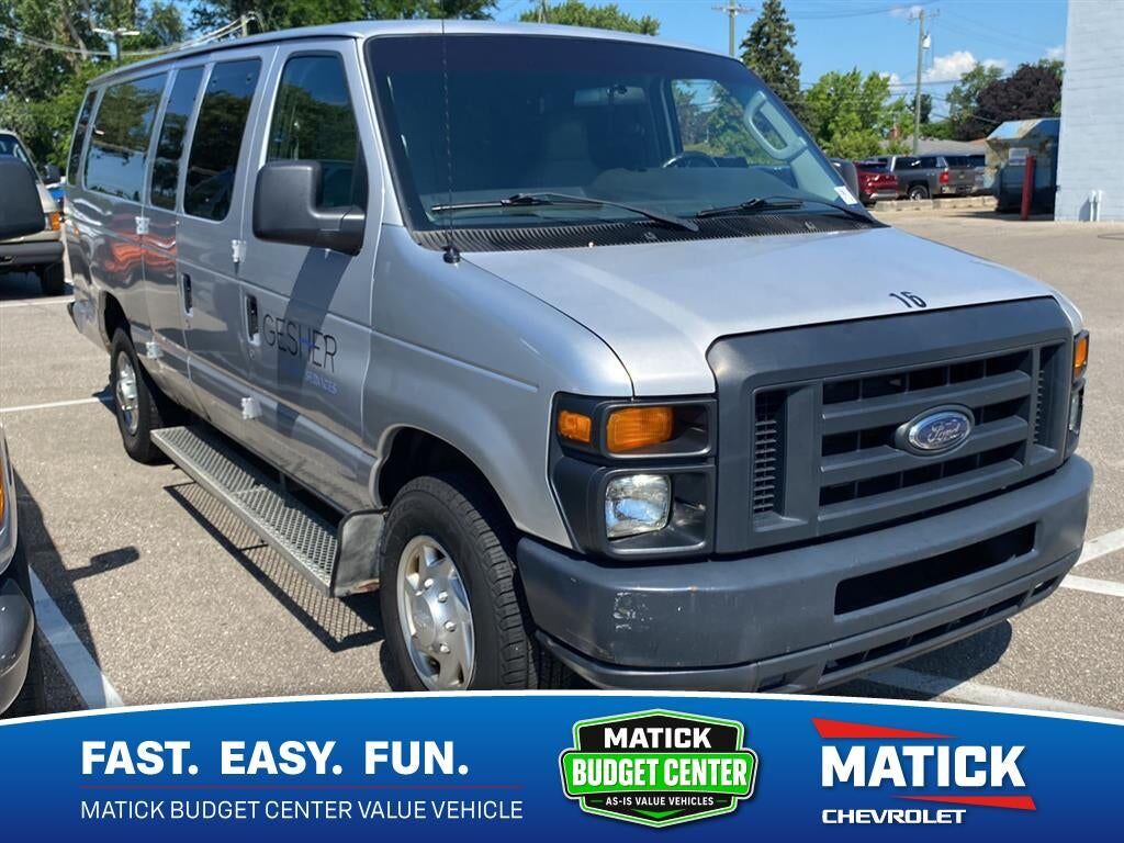 2013 FORD E-350