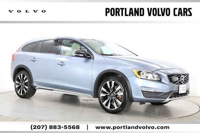 2018 VOLVO V60