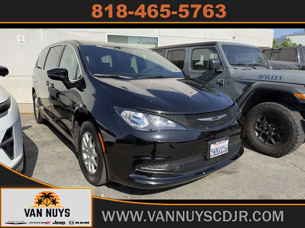 2025 CHRYSLER Voyager