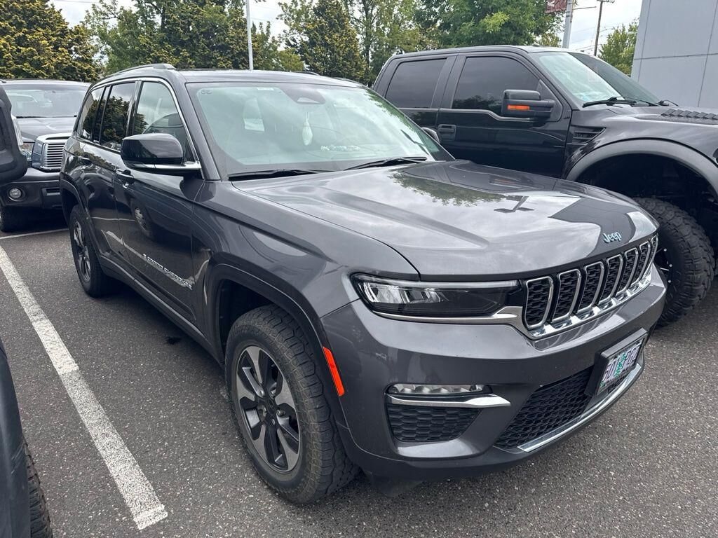 2023 JEEP Grand Cherokee