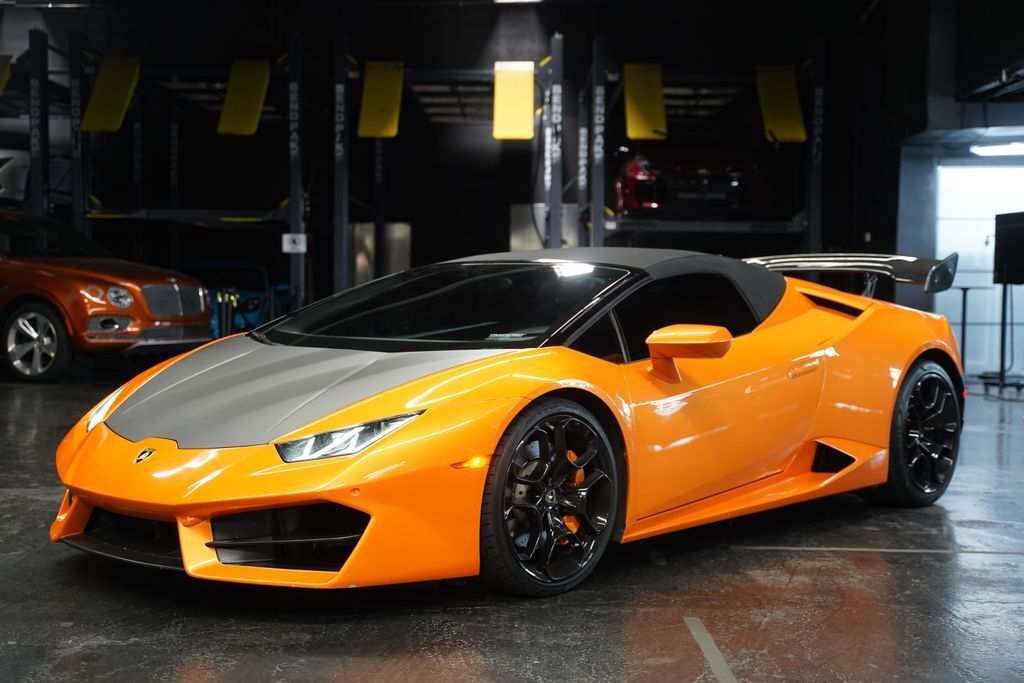 2017 LAMBORGHINI Huracan