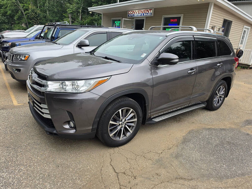 2017 TOYOTA Highlander