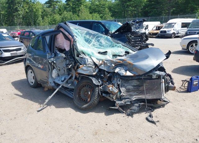 2012 HONDA Fit