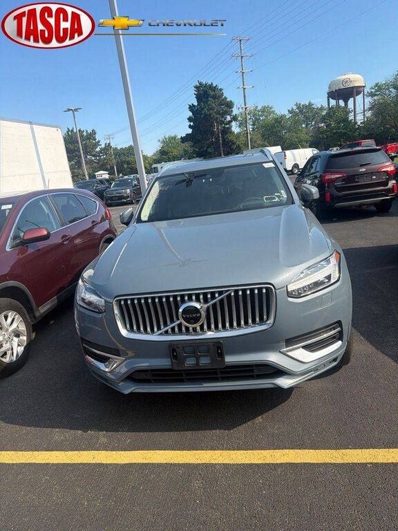 2020 VOLVO XC90