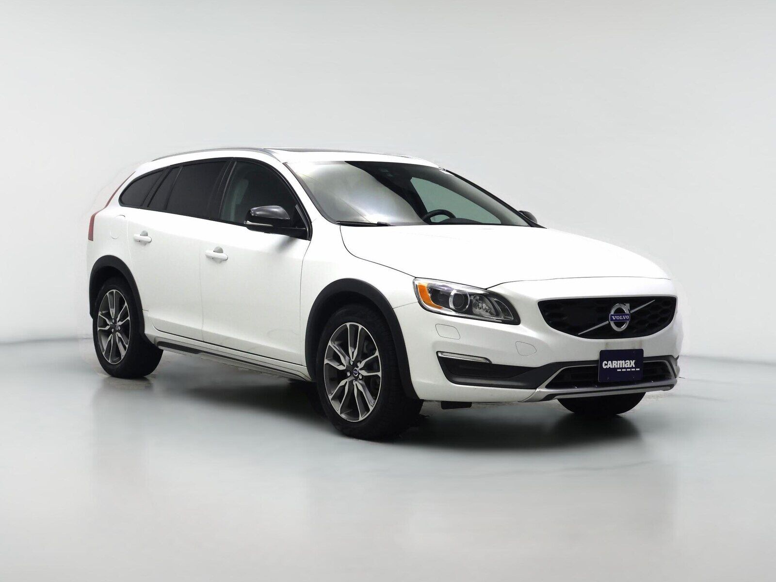 2016 VOLVO V60CC