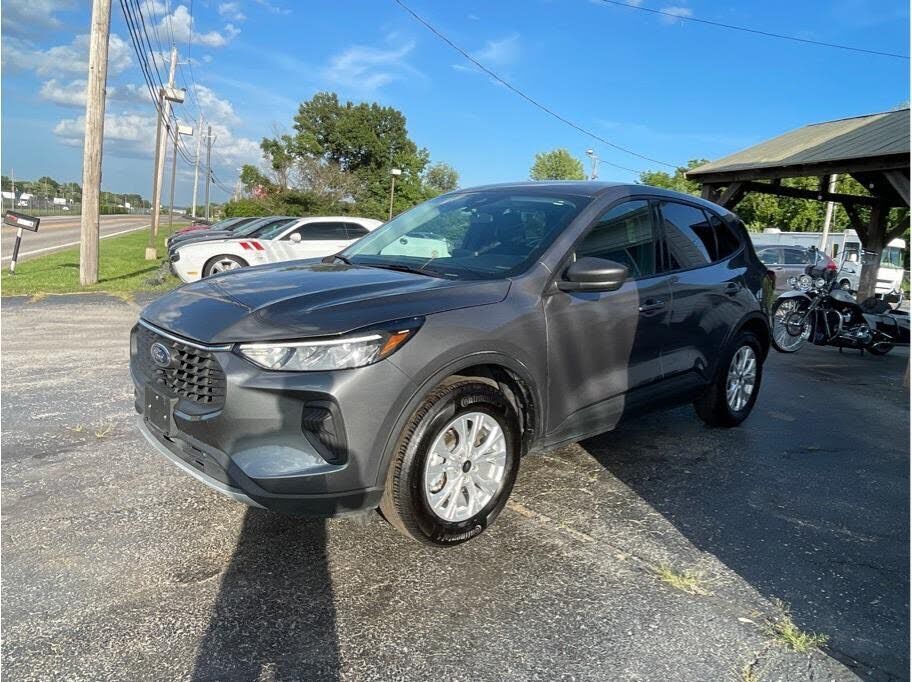 2025 FORD Escape