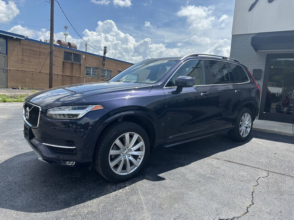 2017 VOLVO XC90