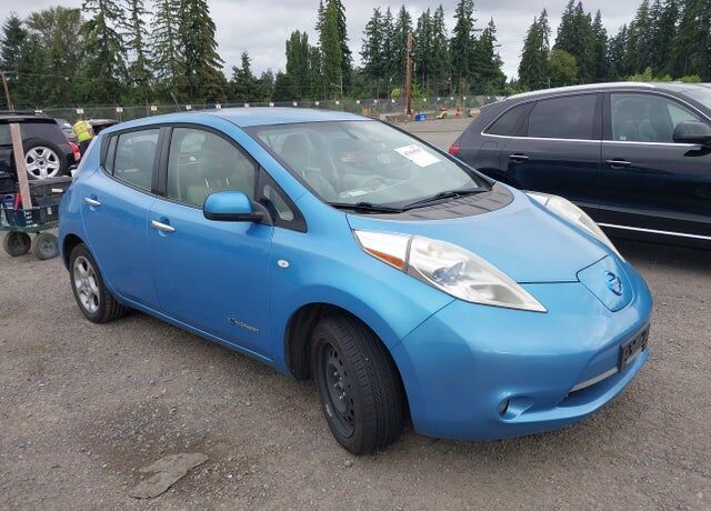 2011 NISSAN Leaf