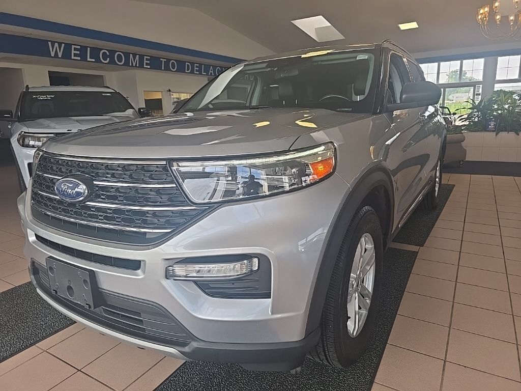 2021 FORD Explorer
