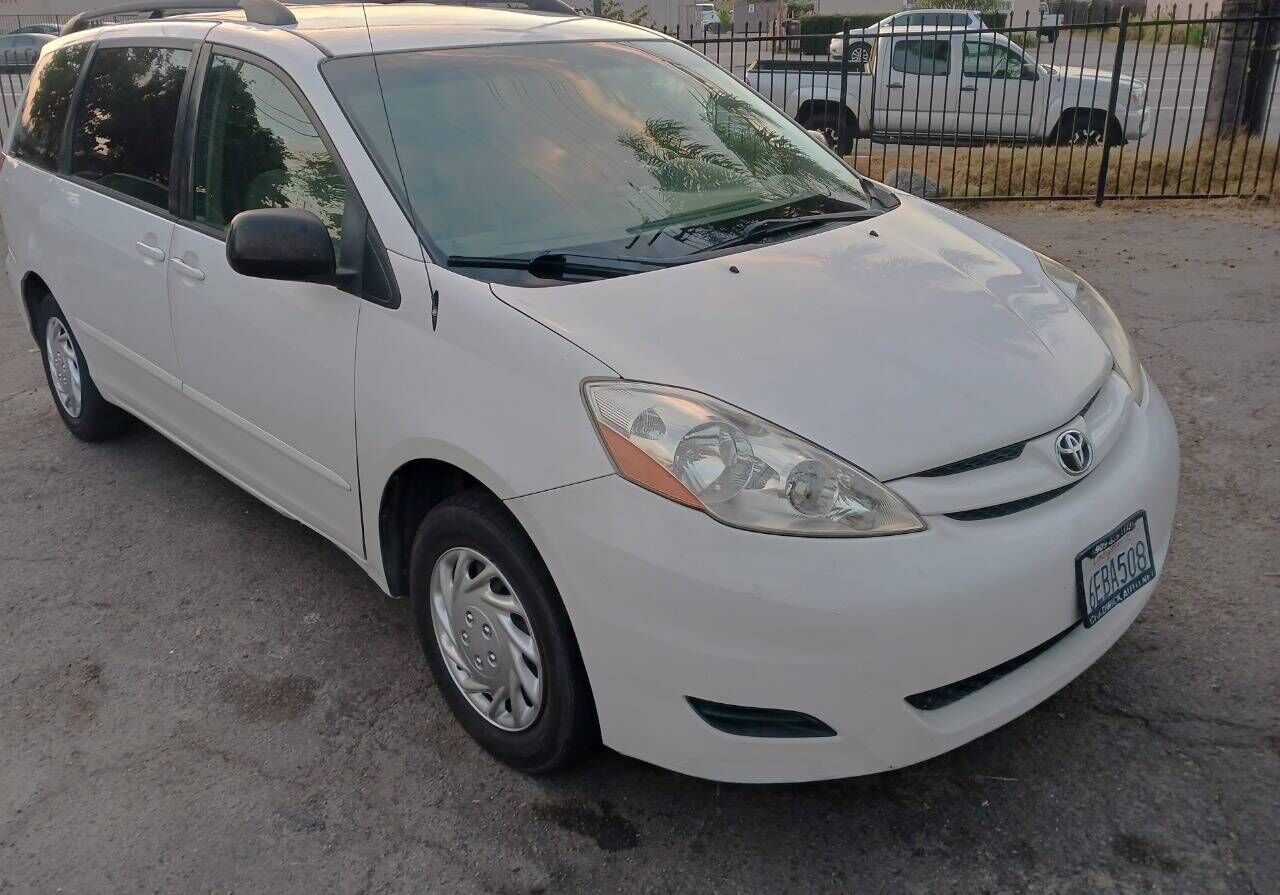 2008 TOYOTA Sienna