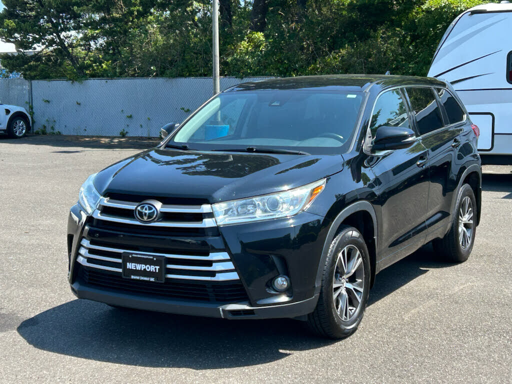 2017 TOYOTA Highlander