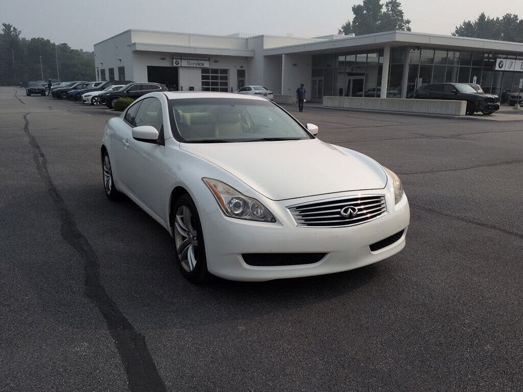 2009 INFINITI G37