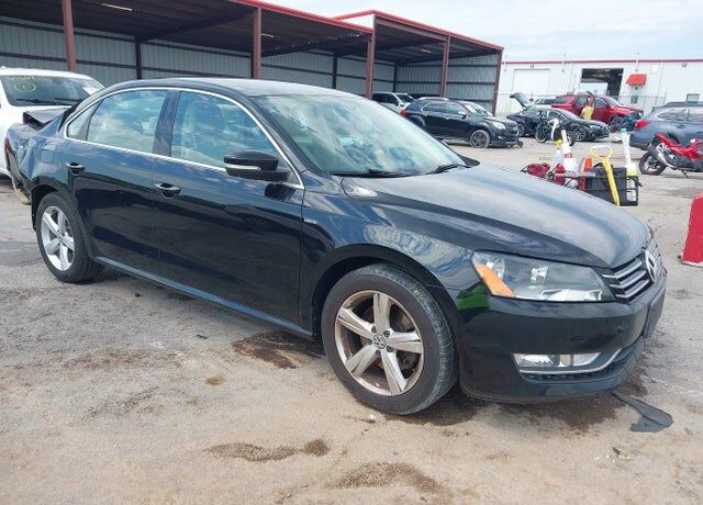 2015 VOLKSWAGEN Passat