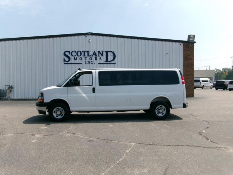 2025 CHEVROLET Express