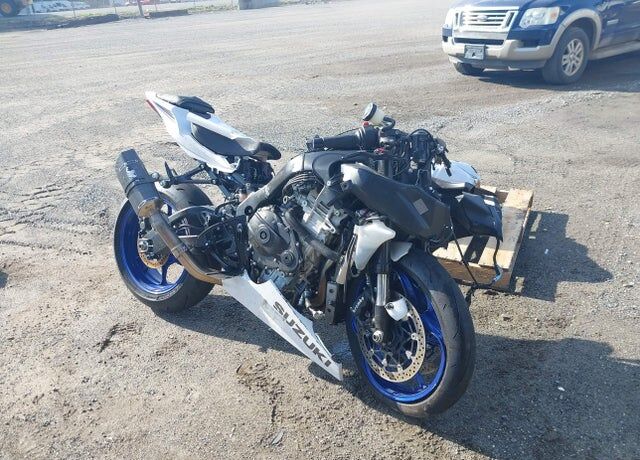 2018 SUZUKI GSX-R1000L8