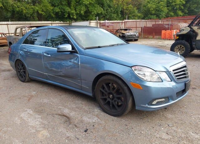 2010 MERCEDES-BENZ E-Class