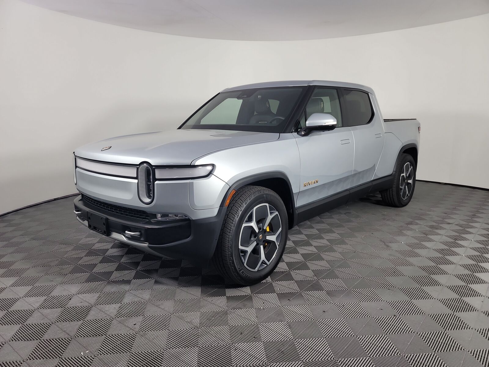 2022 RIVIAN R1T