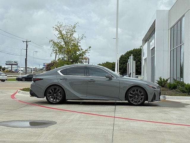 2024 LEXUS IS