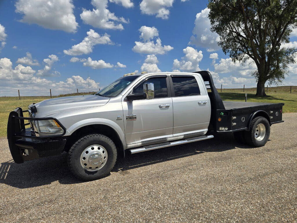 2012 DODGE Ram