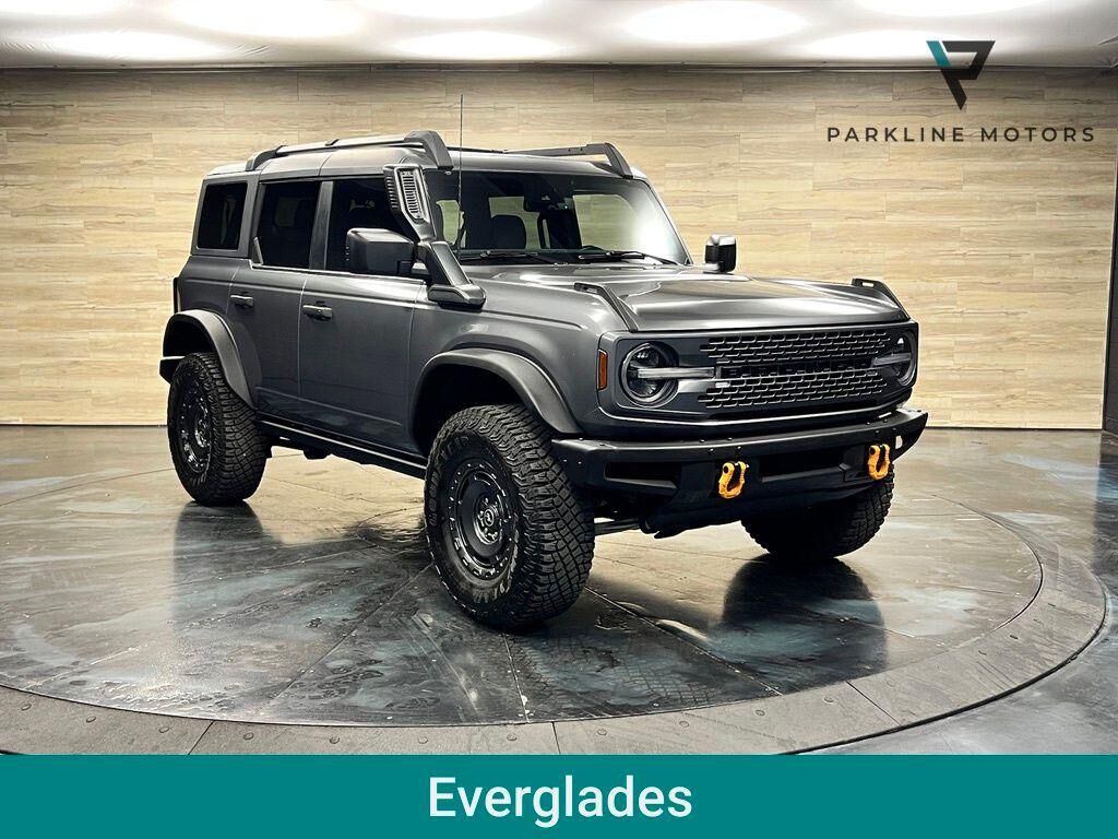 2024 FORD Bronco