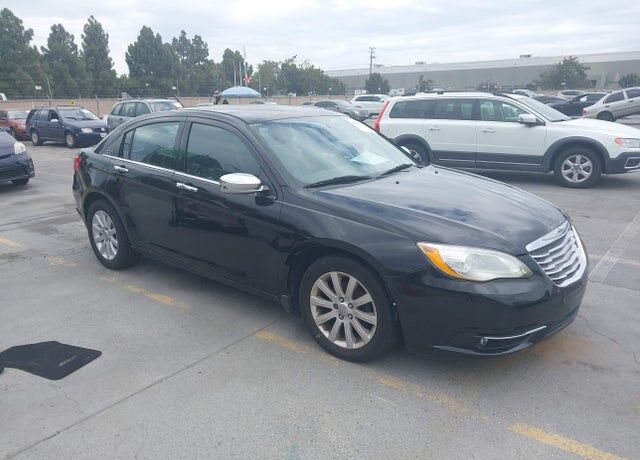 2014 CHRYSLER 200