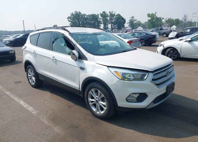 2018 FORD Escape