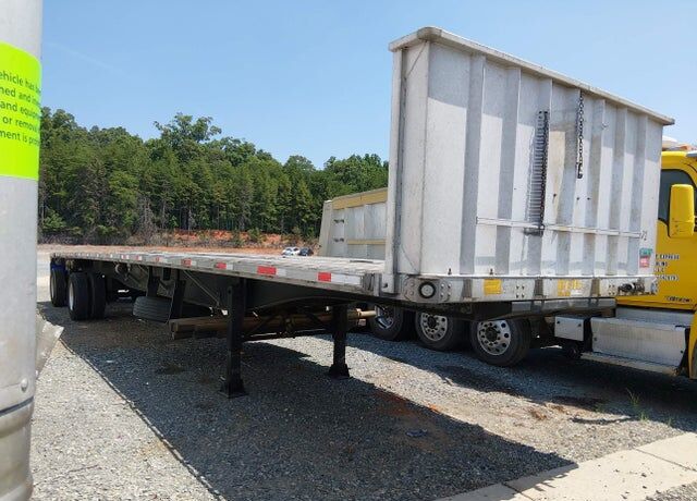 2002 UTILITY TRAILER MANUFACTURER Utility Trailer Manufacturer