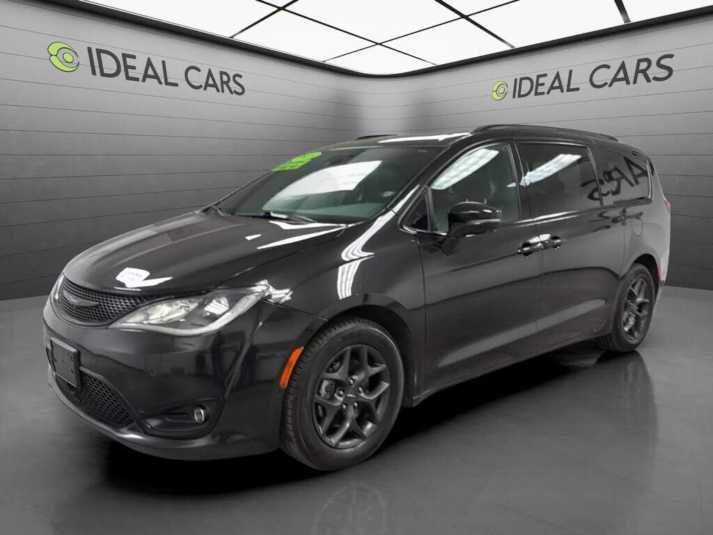 2019 CHRYSLER Pacifica