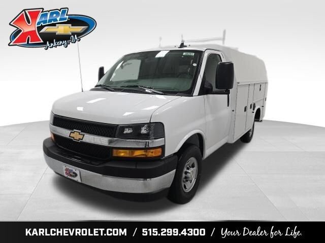 2026 CHEVROLET Express