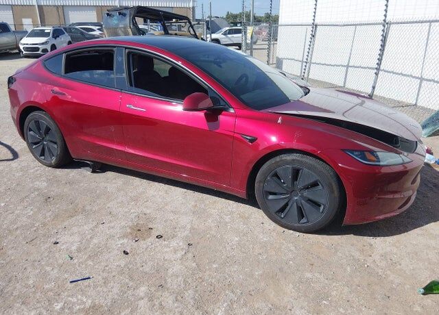 2025 TESLA Model 3