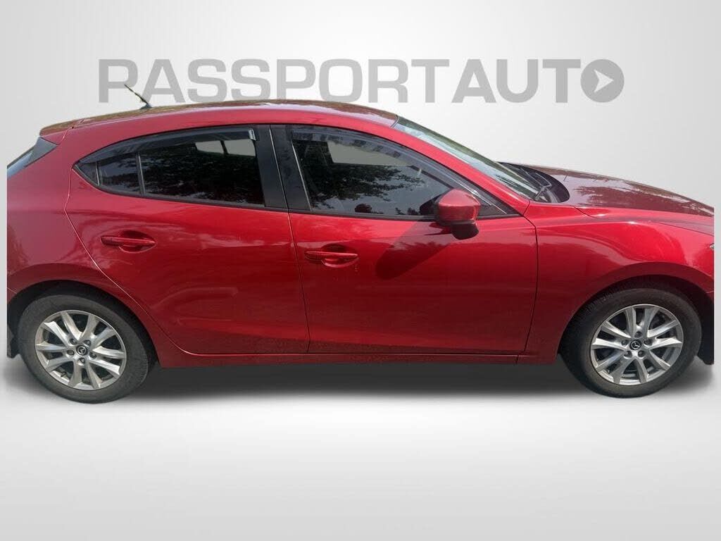 2017 MAZDA Mazda3