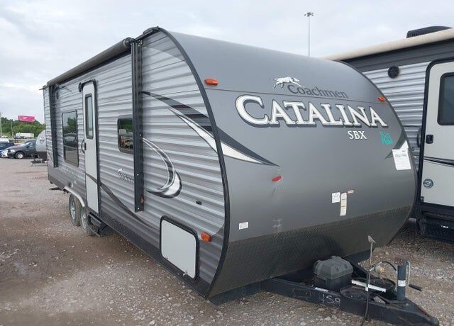 2017 FOREST RIVER Catalina