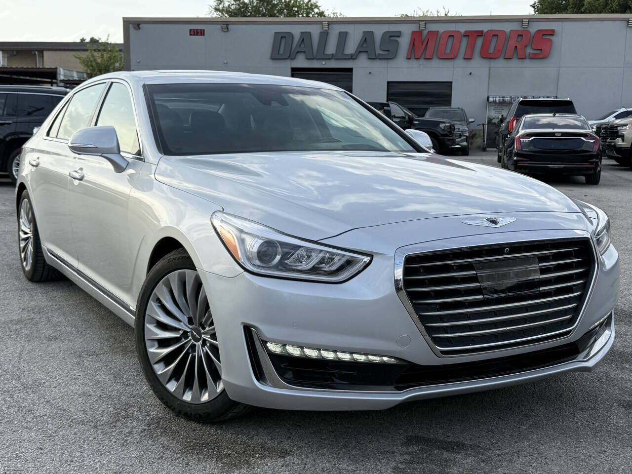 2018 GENESIS G90