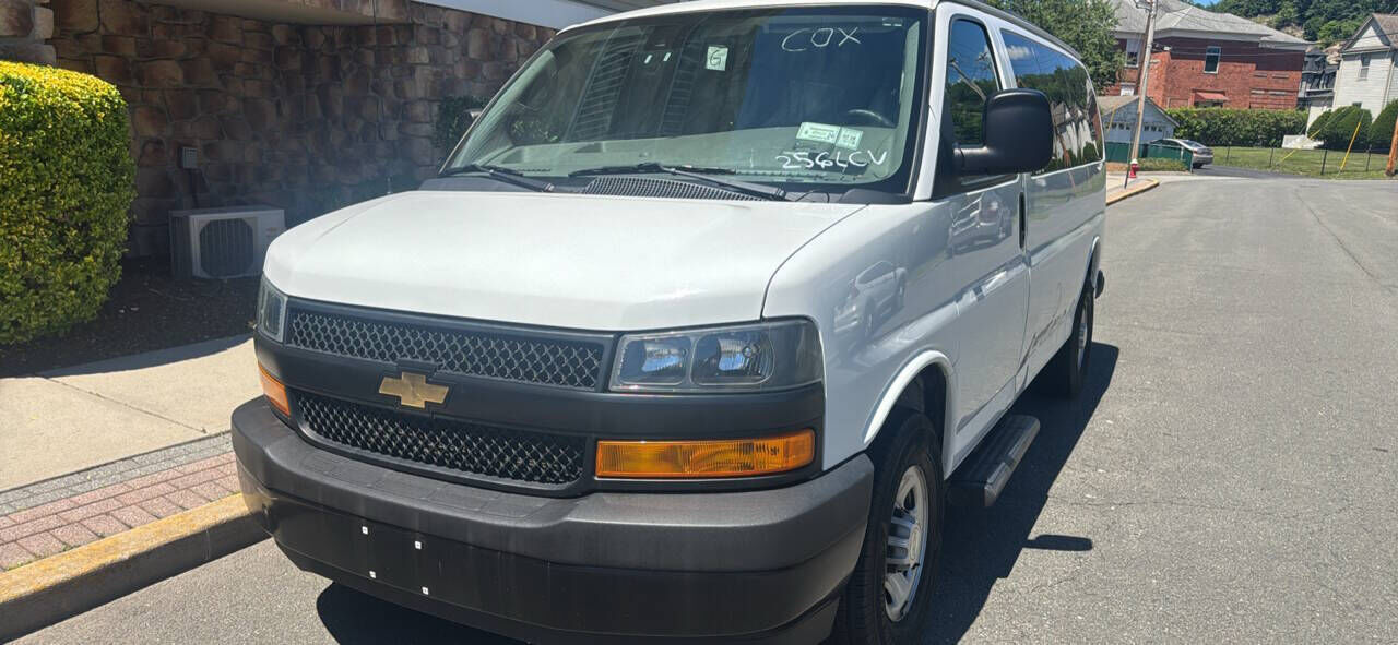 2022 CHEVROLET Express