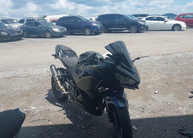 2022 KAWASAKI Ninja
