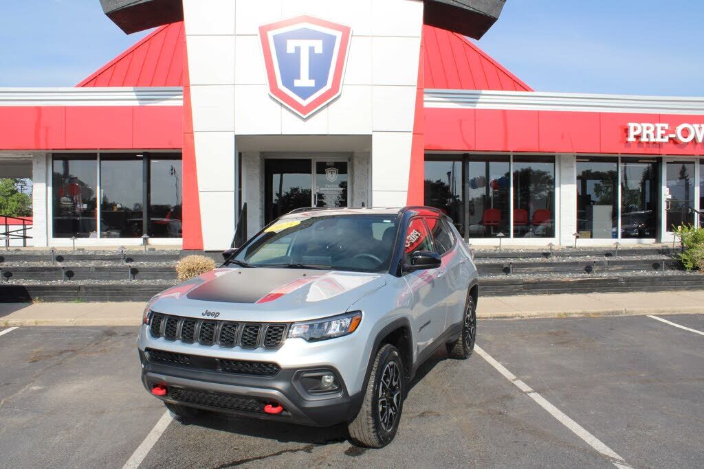 2025 JEEP Compass