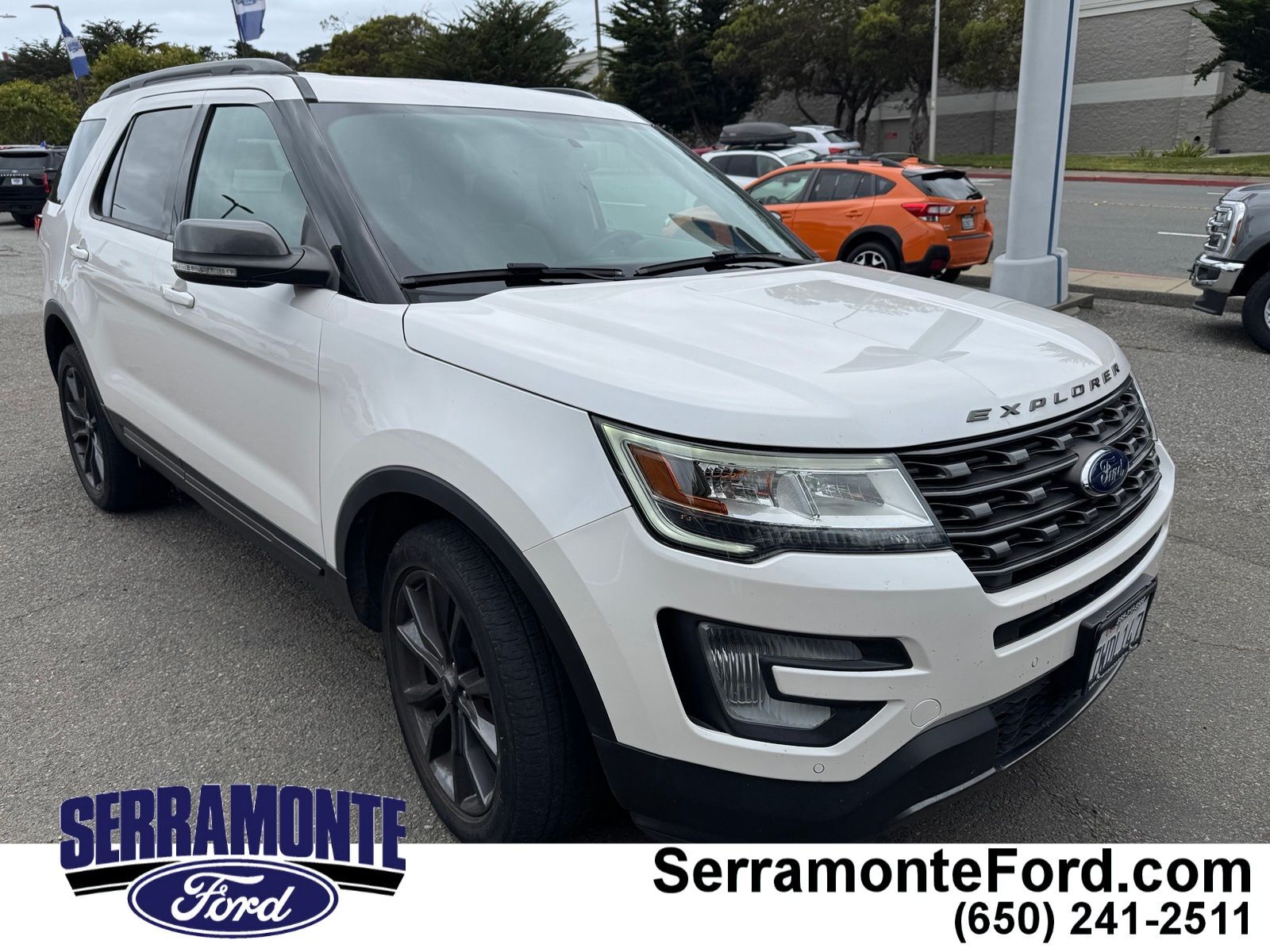 2017 FORD Explorer