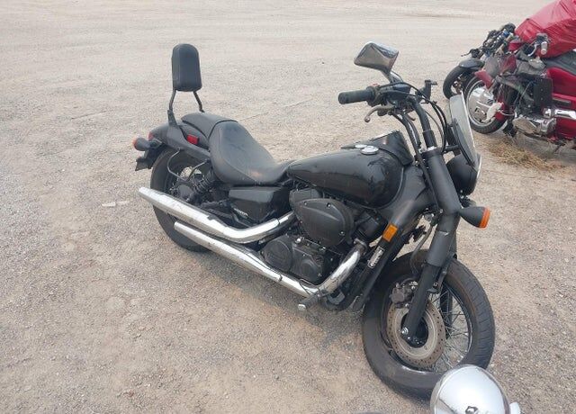 2015 HONDA VT750