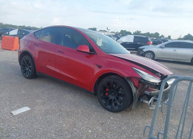 2022 TESLA Model Y