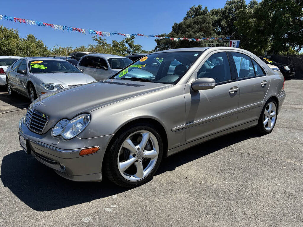 2004 MERCEDES-BENZ C-Class
