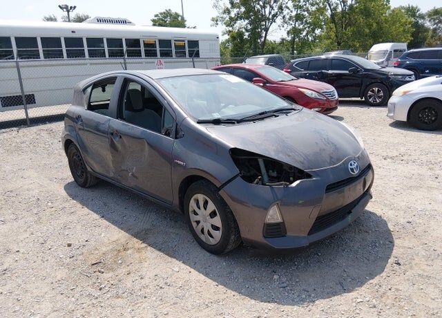 2014 TOYOTA Prius