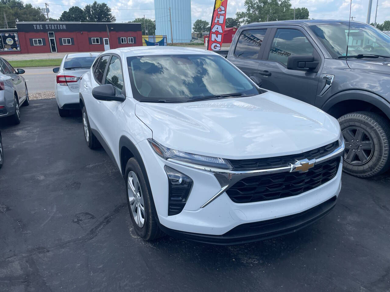 2025 CHEVROLET Trax