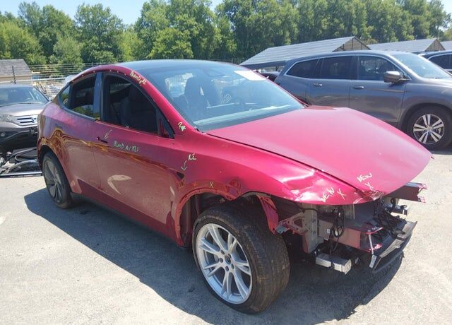 2026 TESLA Model Y