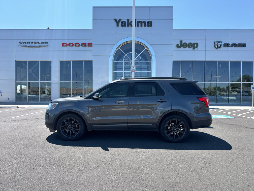 2018 FORD Explorer