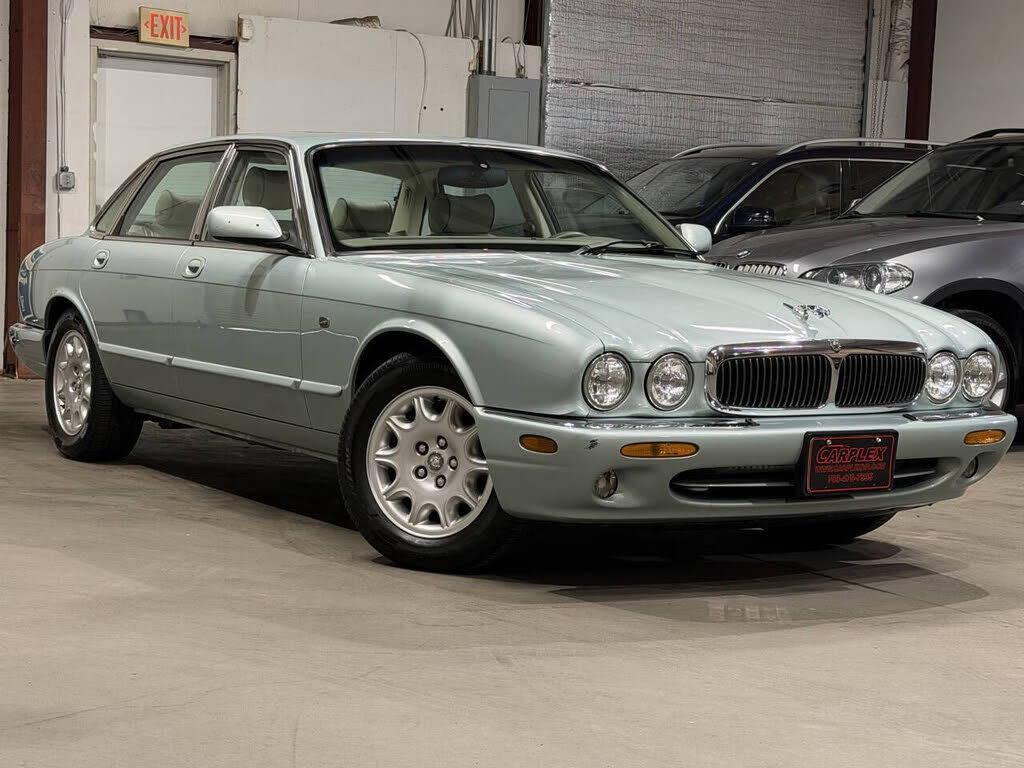 2001 JAGUAR XJ8