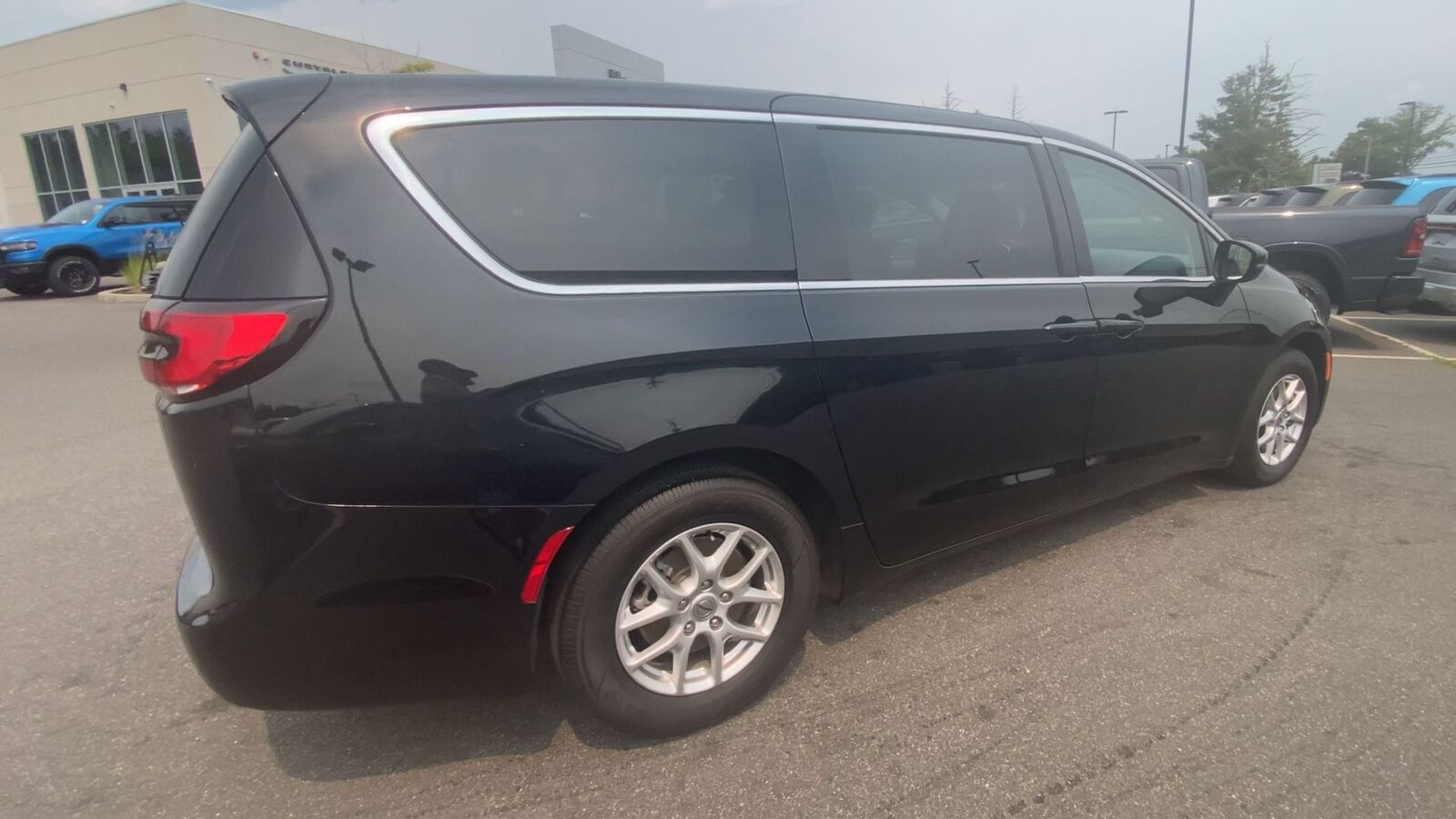 2024 CHRYSLER Pacifica